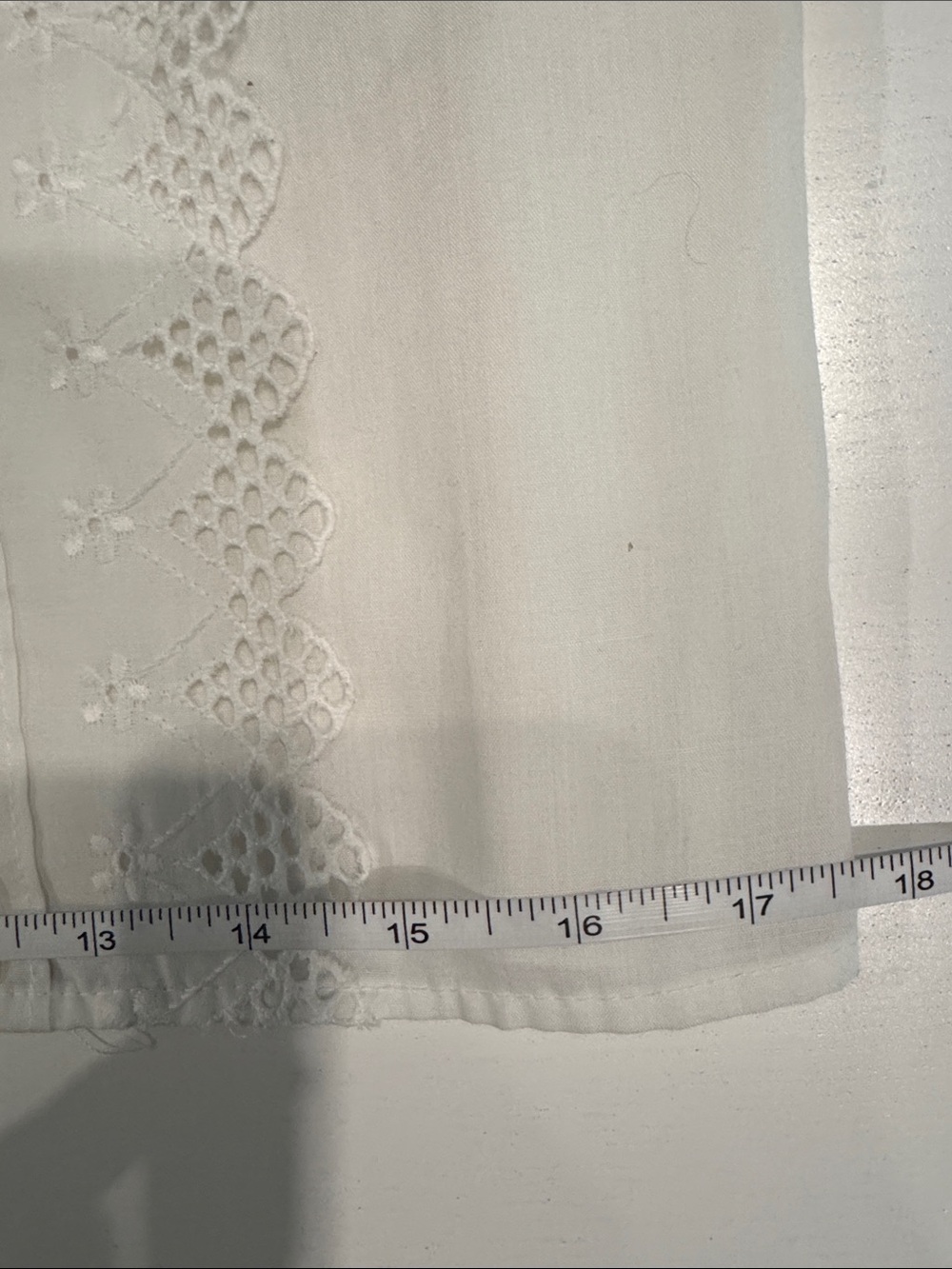 Vintage White Eyelet Trim Blouse Size S/M - Picture 7 of 9